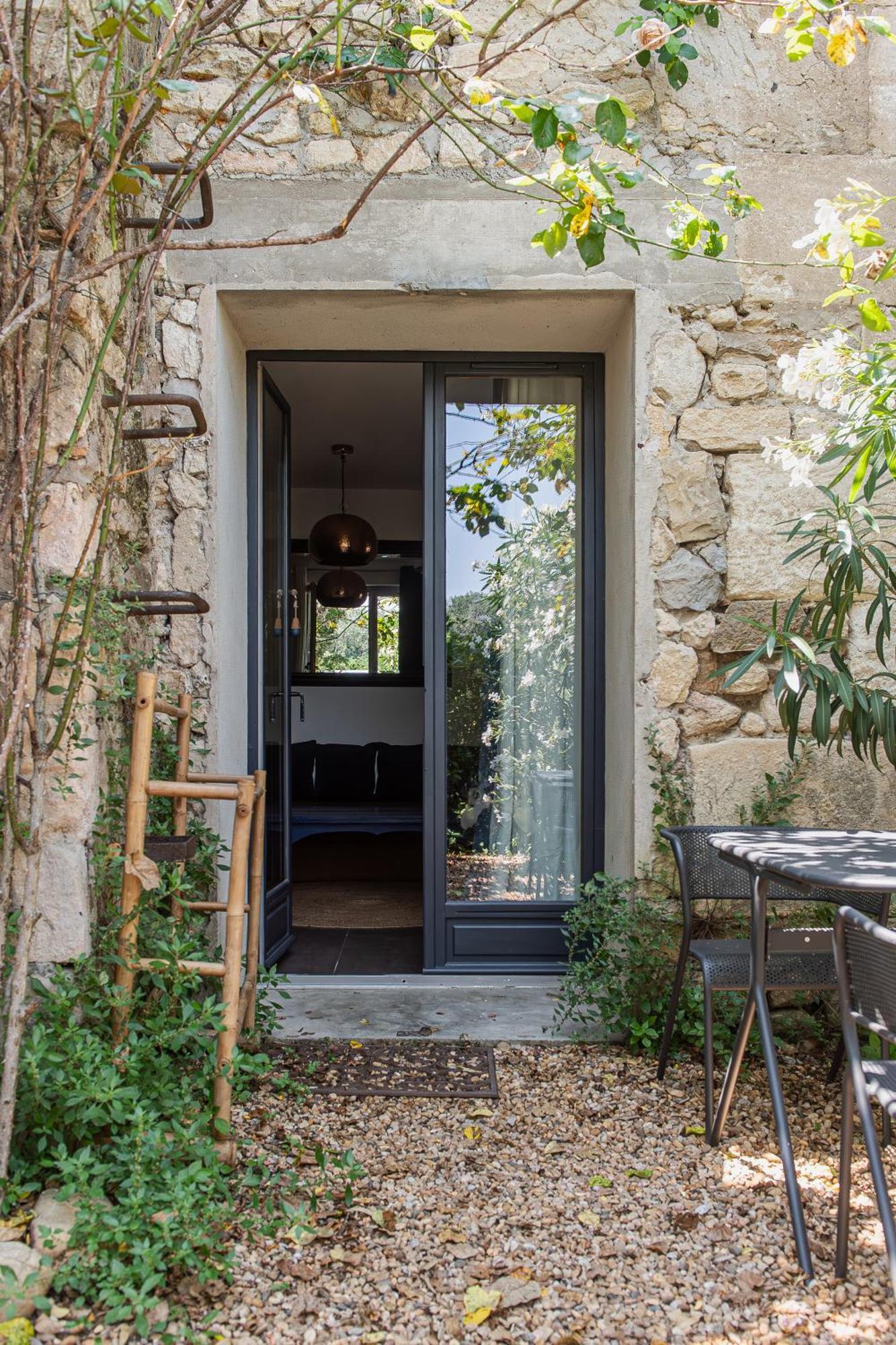 La Madeleine Arles Exterior foto
